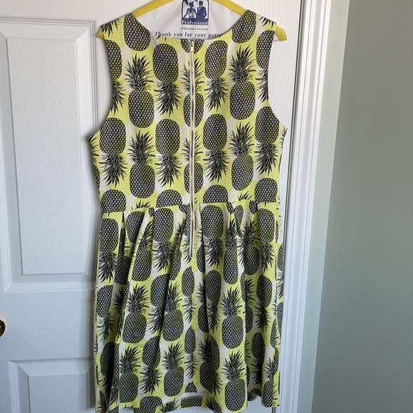 Monoprix Pineapple dress, size 44 (US 10) - Picture 3 of 3